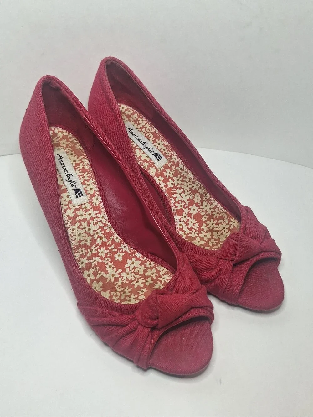 American Eagle Women Red Canvas Peep Open Toe Bow Shoe Size 6.5M